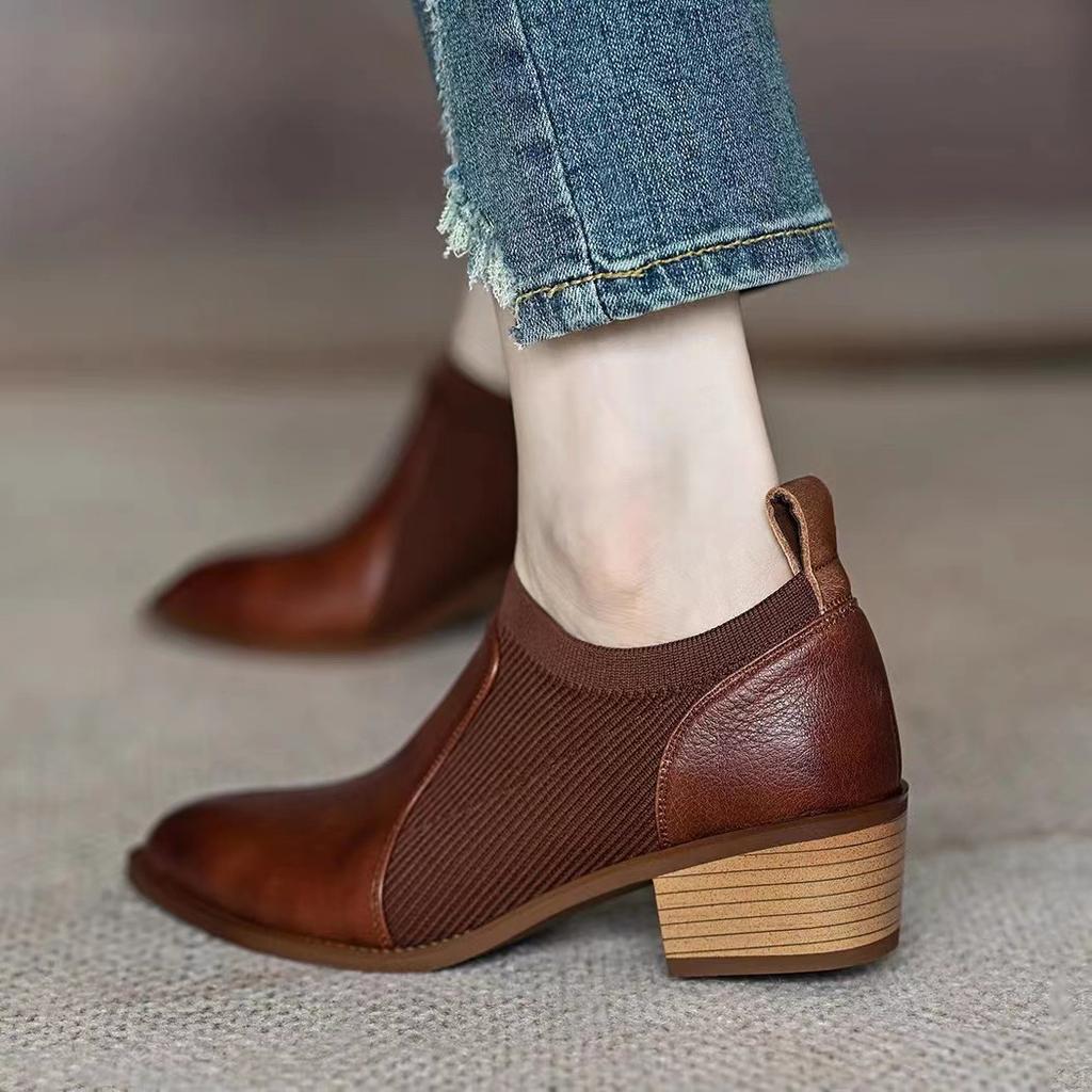 Thick heel single shoes 22 years commuting pointed toe leather medium heel retro deep mouth breathable
