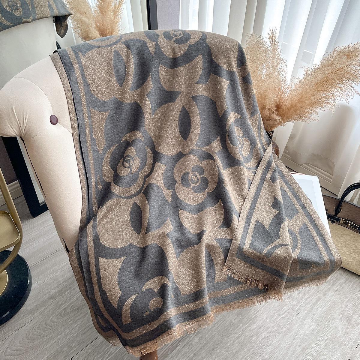 

Thin New Silk Scarf Double-sided Gold Thread Imitation Cashmere Scarf Warm Shawl Camellia Travel Scarf 185*65CM сірий колір