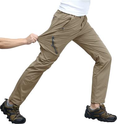 Unterteile – Hosen & Kniehosen