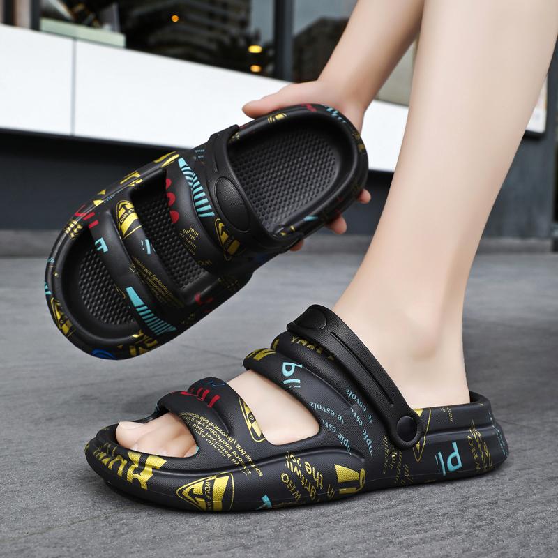 Fashion Men's summer casual light sandals Indoor and outdoor beach shoes Men's sandals Beach shoes