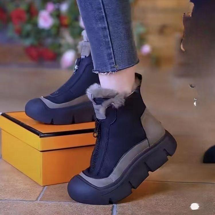 Snow boots women's 2025 comfortable winter velvet thickened versatile thick sole heightened non-slip warm cotton shoes women's short boots