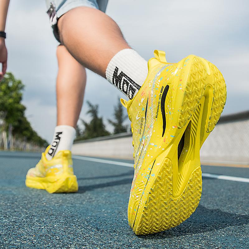 New Soft Sole Cushioning Mens Running Shoes For Women High-Quality Road Jogging Shoes Light Comfy Sneakers Reflective Night Run