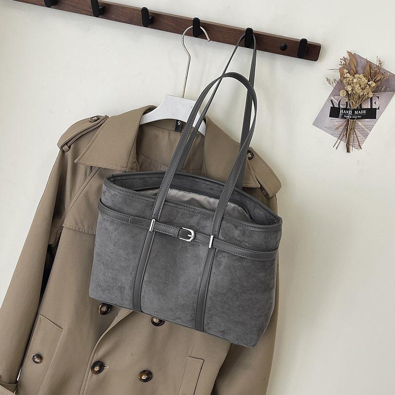 Fashion bag women's new large-capacity tote bag casual retro fashion commuter shoulder bag