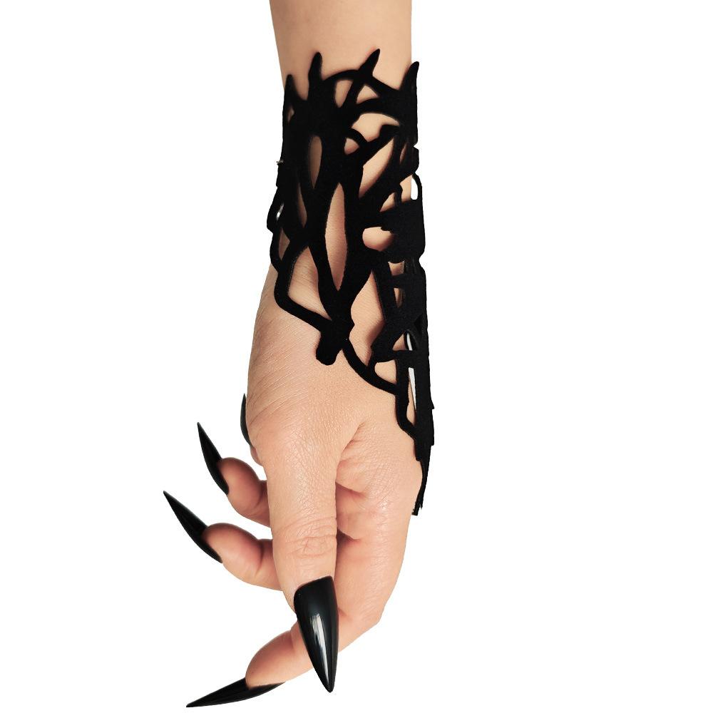 New Black Flannel Bracelet Halloween Thorns Crow Design Stage Performance Finger Chain WS--