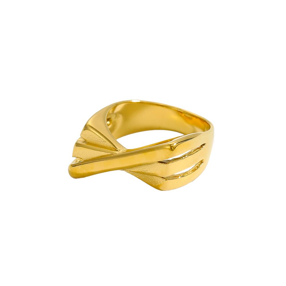 CARLIDANA New Chunky Rings Waterproof Non Tarnish Chunky Heart Stainless Steel Big Gold Plated Open Geometric Rings for Women