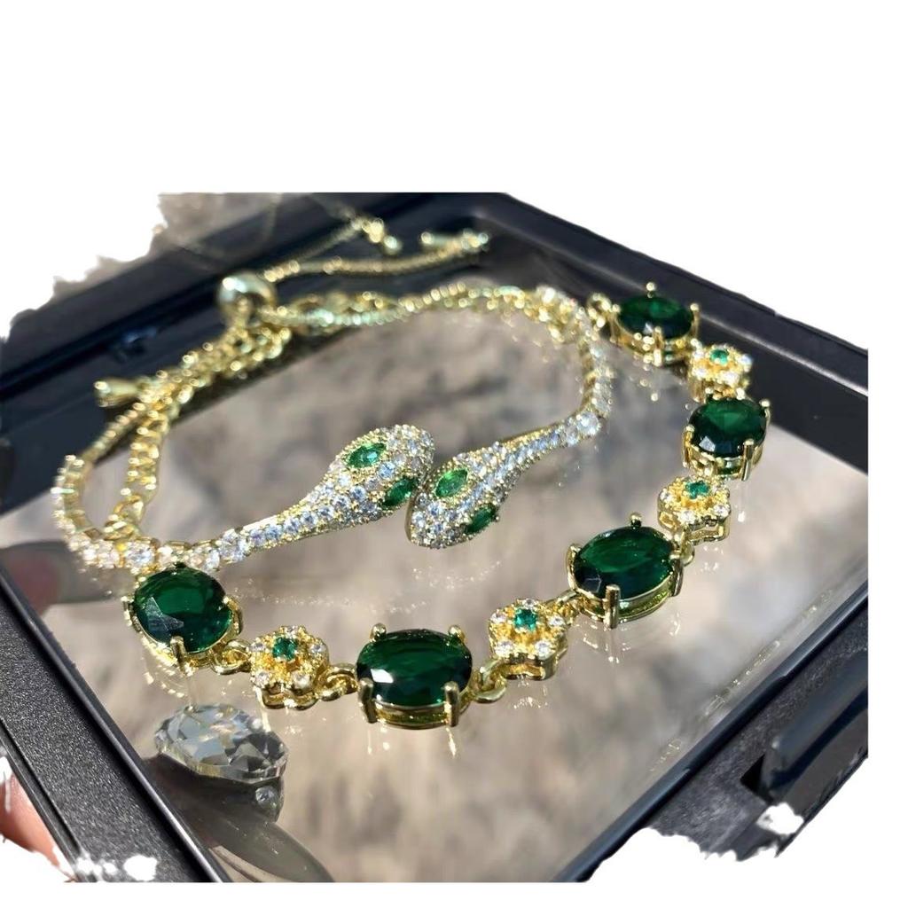 The New Spirit Snake Flash Diamond Bracelet Has a Sense of Design, Niche Temperament, Simple High-value and Versatile Retro Bracelet.