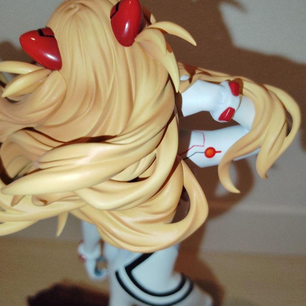[USED] Asuka figure