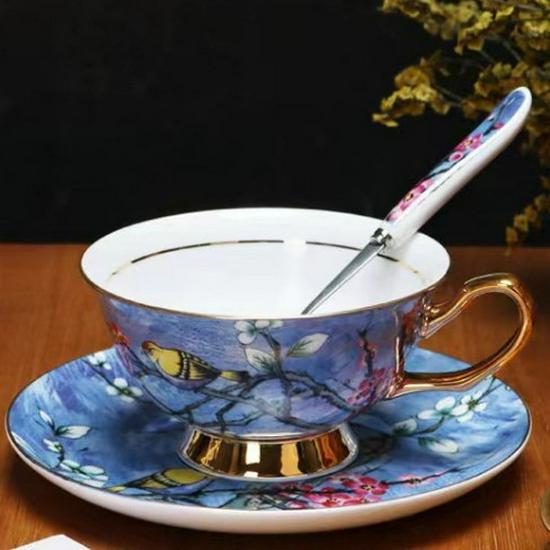 Europäisches Vergoldetes Bone China Kaffeetassenset mit Löffel - Hochtemperaturbeständige Keramik für Englischen Nachmittagstee.