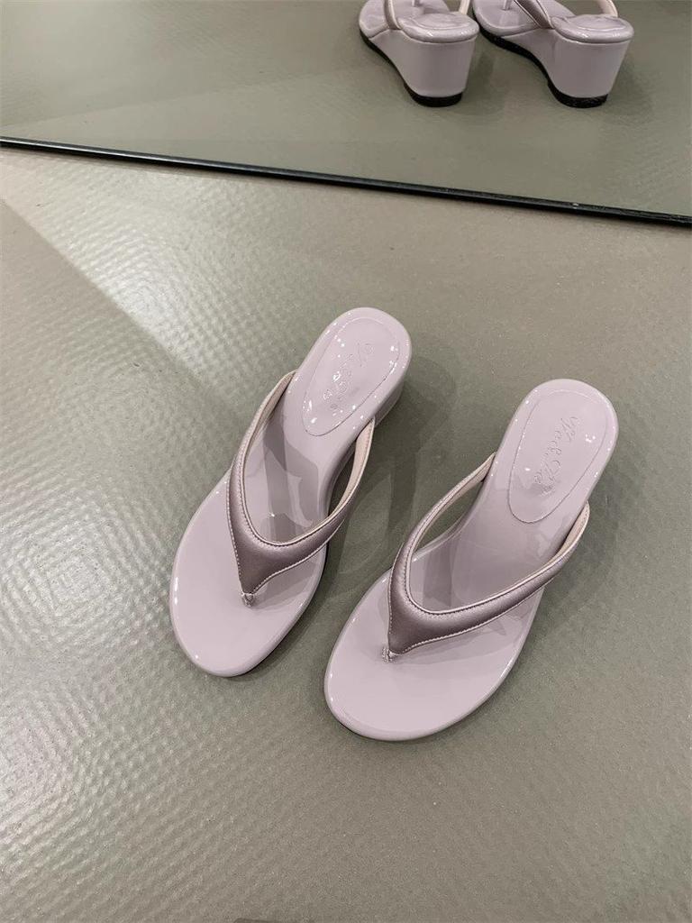 Temperamentvolle Sandalen mit hohen Absätzen, Zehensteg-Sandalen mit Leopardenmuster, mit 2025 Rockschuhe Damenschuhe Keilabsatz Sommersandalen