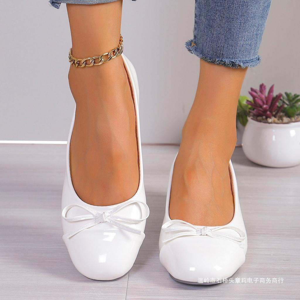 Außenhandel Übergröße Retro High-Heel Einzelne Schuhe Damen Rot Lackleder Dicke Ferse Runde Spitze Farbblock Schleife Mary Jane Schuhe