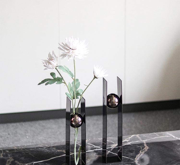 Modern Light Luxury Metal Vase for Dried Flowers, Home & Hotel Decor
