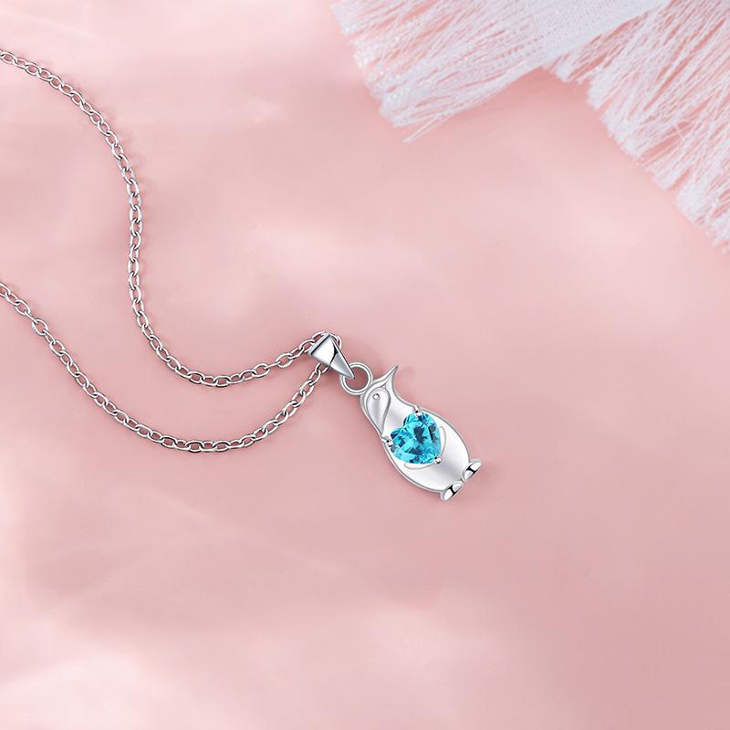Original Design Love Penguin Necklace Female Light Luxury Fashion Commuter Stainless Steel Collarbone Chain