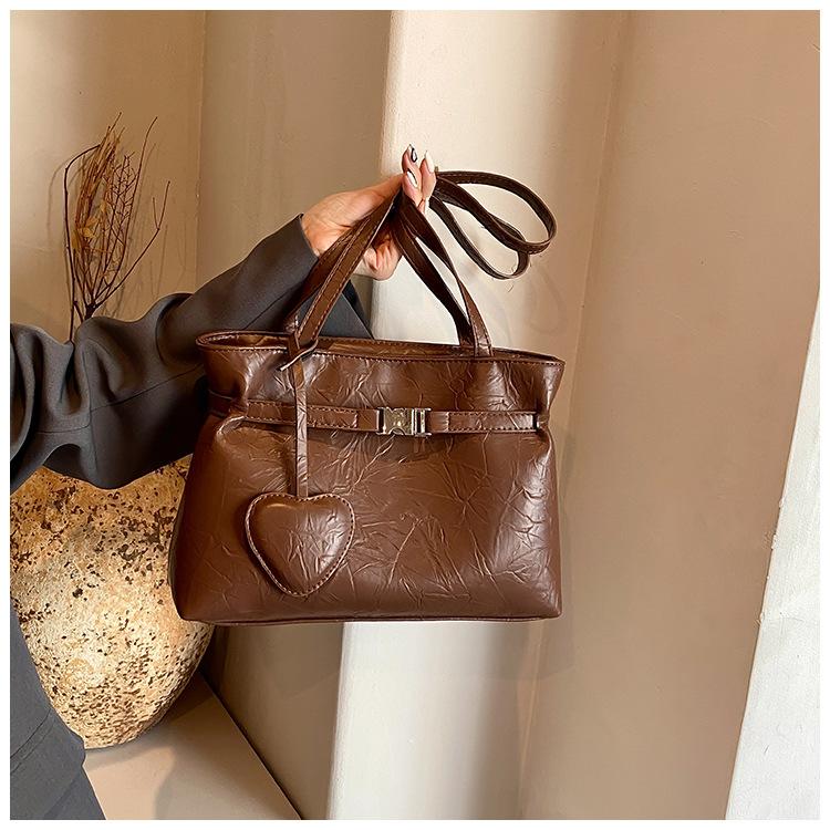 Large-capacity bag women's autumn and winter versatile 2025 new casual simple shoulder bag women's commuter tote bag