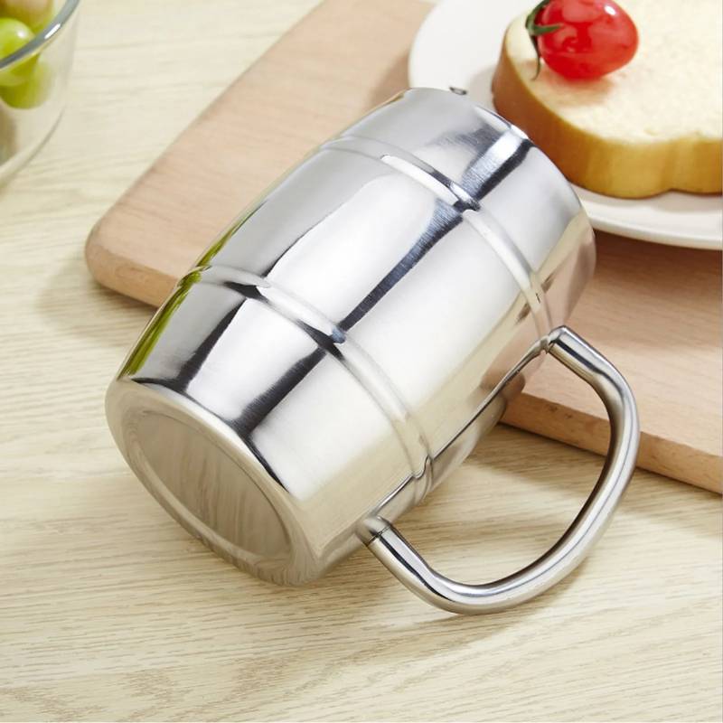 Tasse à bière à double paroi en acier inoxydable avec poignée pour boissons froides