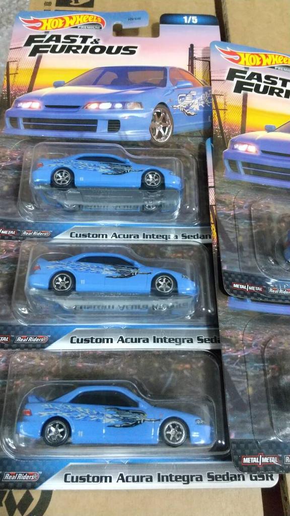 Hot Wheels CUSTOM ACURA INTEGRA SEDAN GSR Acura Integra Sedan Set 5-car