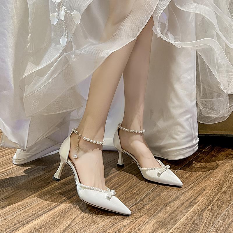 Fashion French Bridal Wedding Shoes New Design Hollow High Heels Pearl Chain Bowknot Sandals for Bride