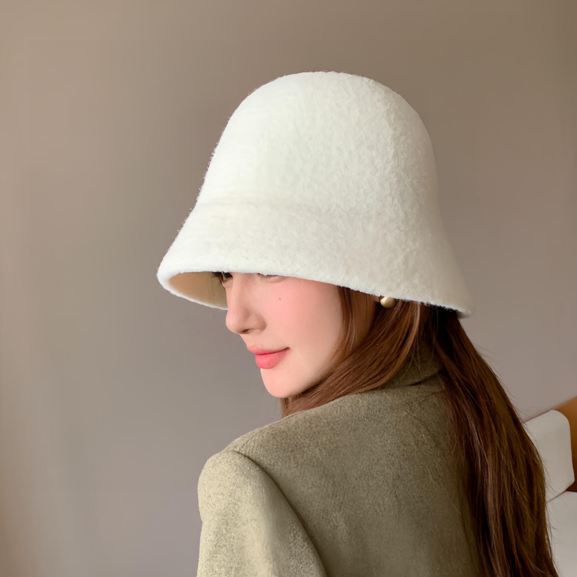 

Новая пушистая панама с буквенной этикеткой - корейский стиль, теплая, высококлассный дизайн для женских путешествий на открытом воздухе осенью и зимой