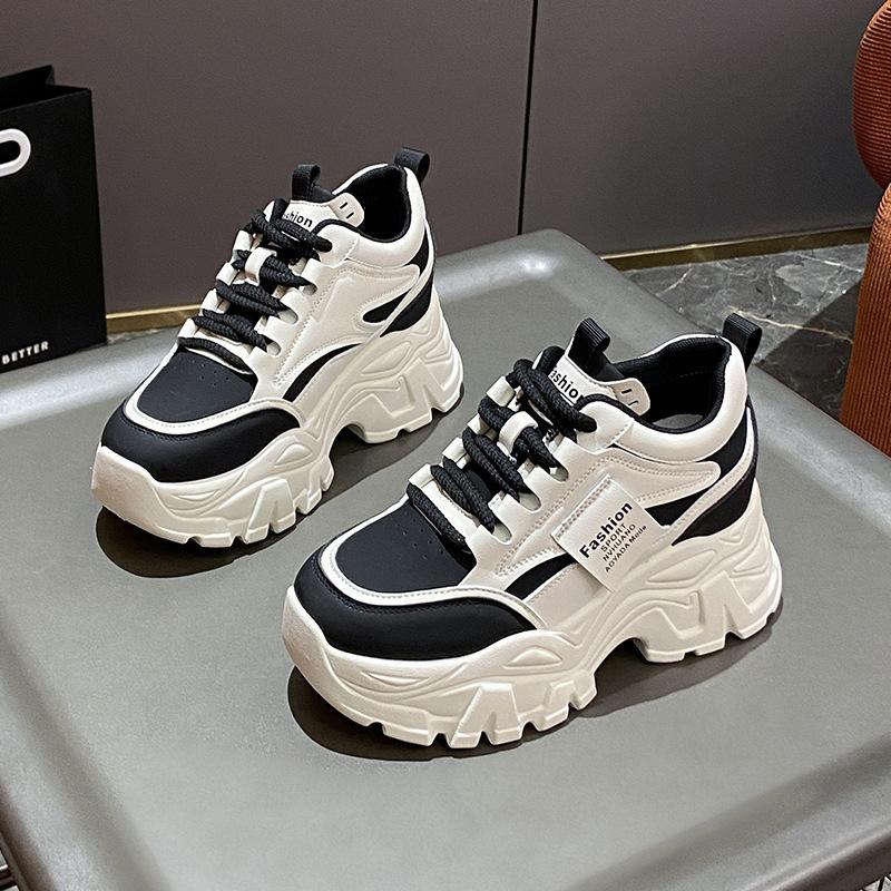 2025 New Spring Thick-soled Inner Height Increase Dad Shoes Women's Small Height Sports Shoes Versatile and Popular Women's Shoes