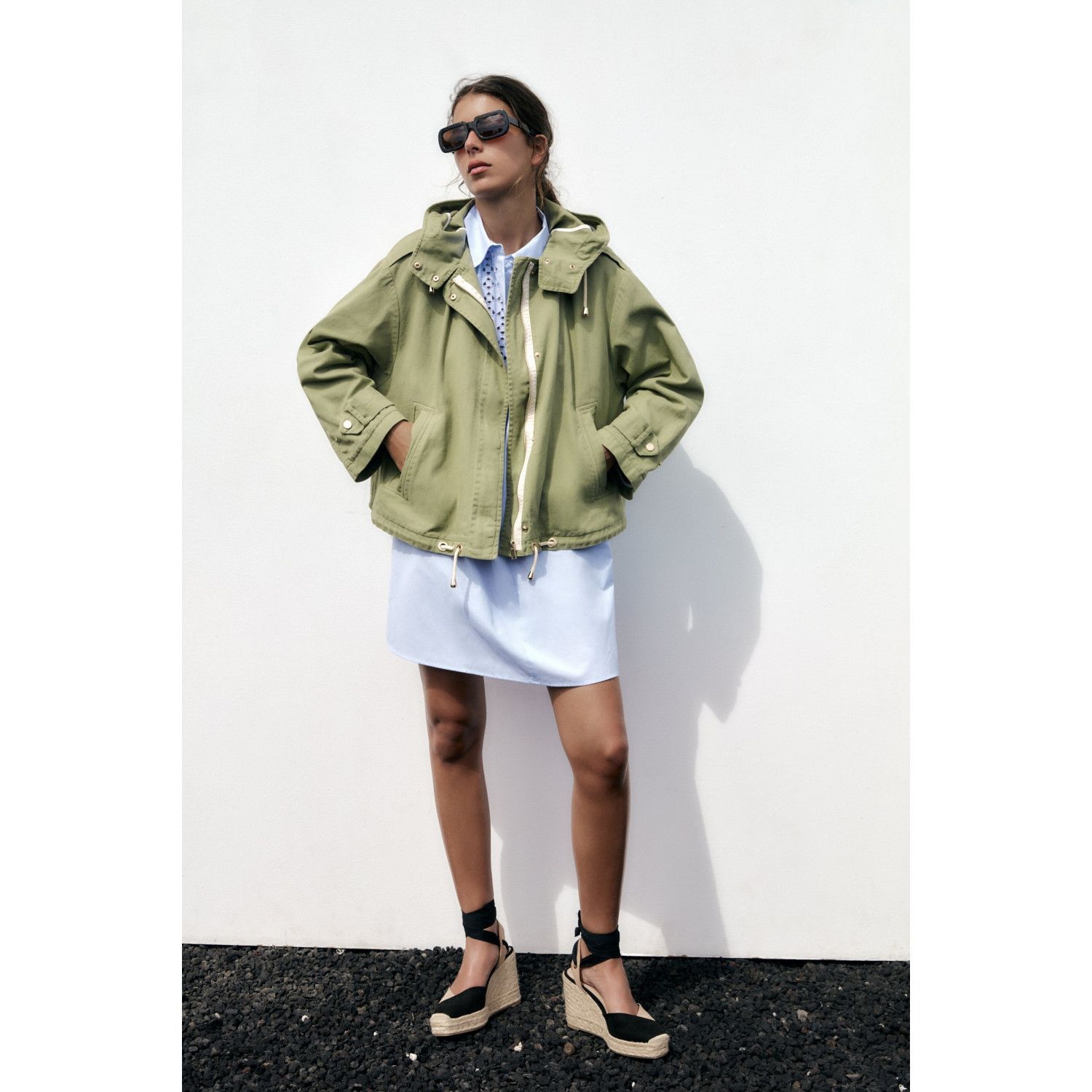 

COTTON HOODED JACKET