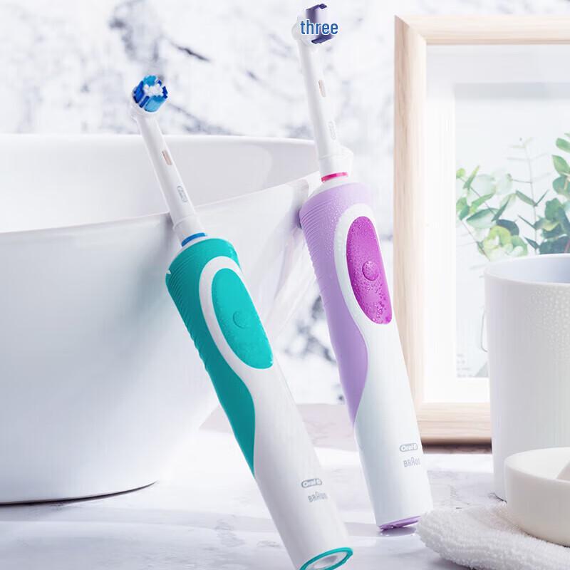 

Oral-B D12 Clean Series 2D Sonic Electric Toothbrush Couple Set
