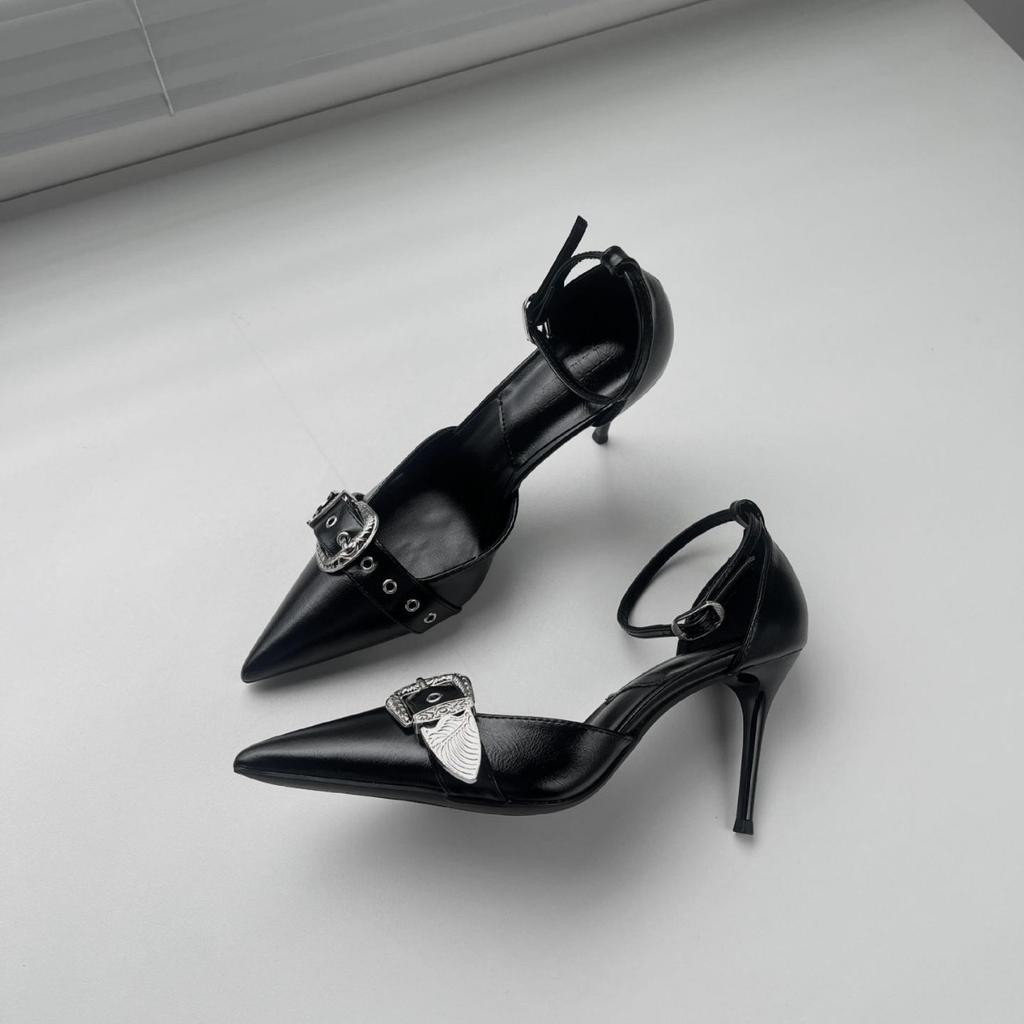 Black pointed high heels medium heel spring and summer thin heel single shoes women's metal buckle strap sandals