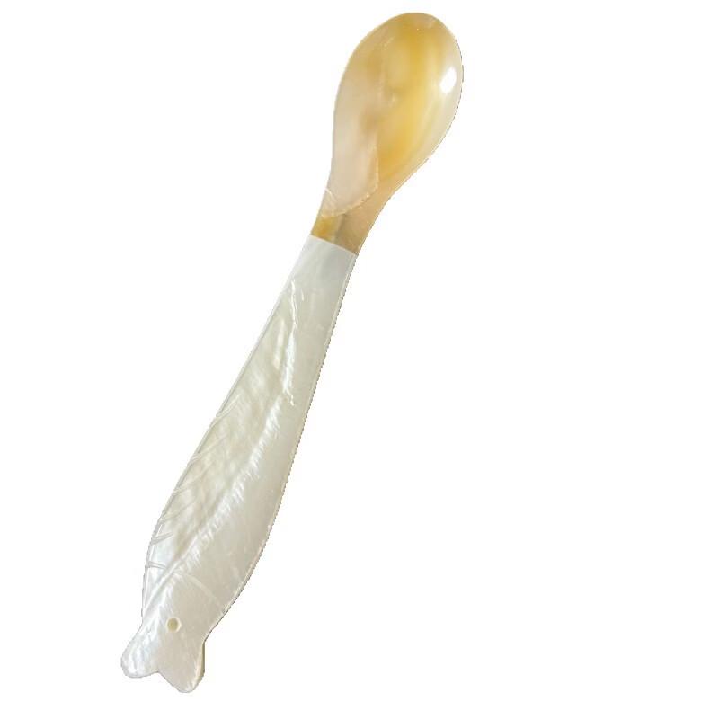 ZISIZ Handmade Fish-shaped Shell Dessert Spoon Set, Milky White
