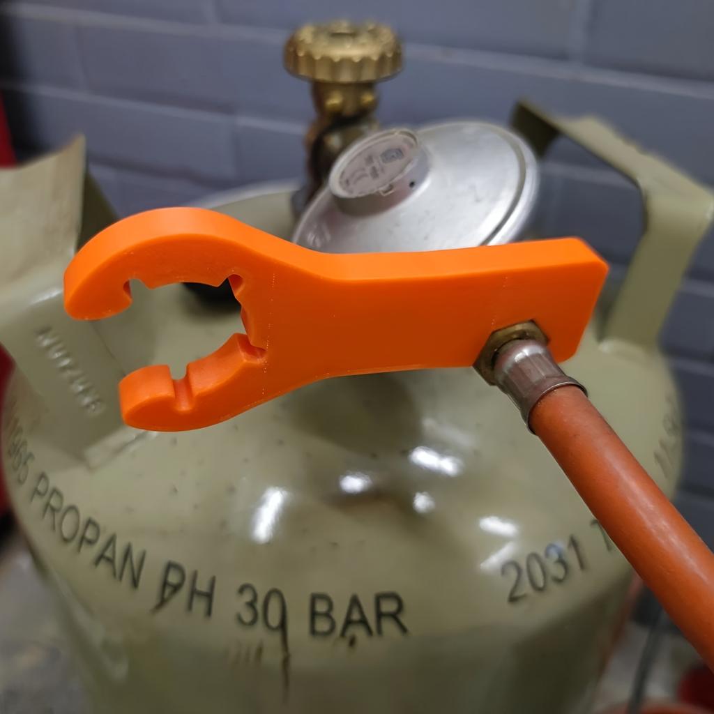 Dual-Head Gas Bottle Wrench with Magnetic Tip - Duty PVC Camping Tool for RV, Outdoor & Kitchen Use - Securely Holds Gas Bottles