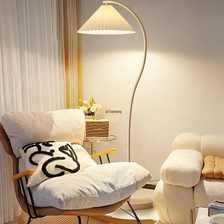 2024 Cream French Pleated Retro Floor Lamp: Stylish Living Room Accent