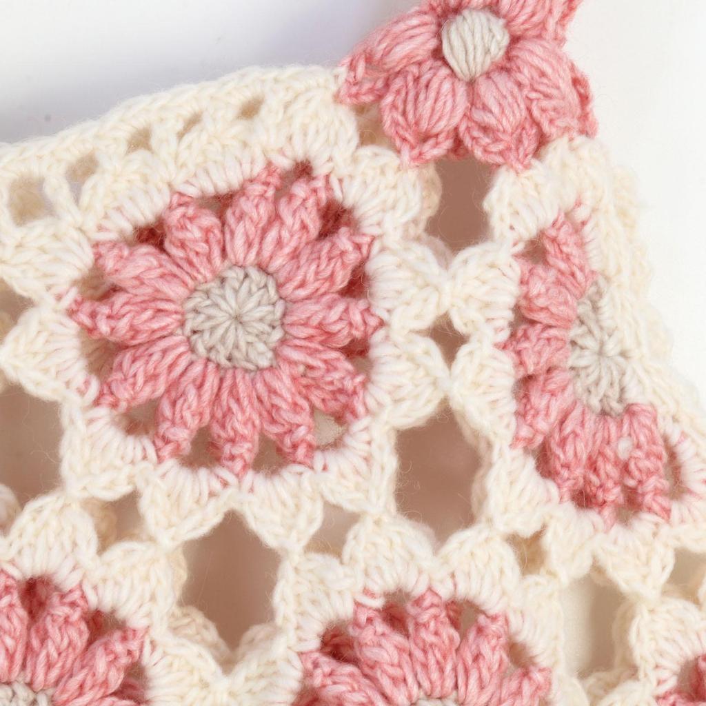 Handmade European-American Crochet Backless Vest: Women's Knitted Sleeveless Sweater Top for Spring/Summer