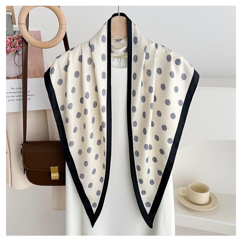 Classic Polka Dot Triangle Scarf Women Spring Summer Versatile Decorative Fashion Scarf