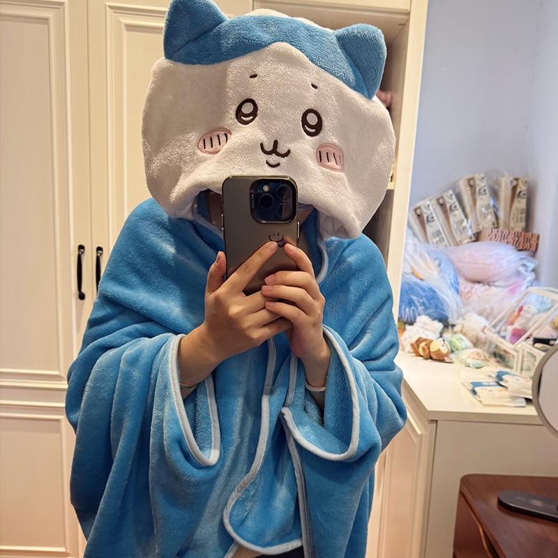 Chiikawa Usagi Hachi Hooded Cloak Blanket Shawl Cape for Lazy Days