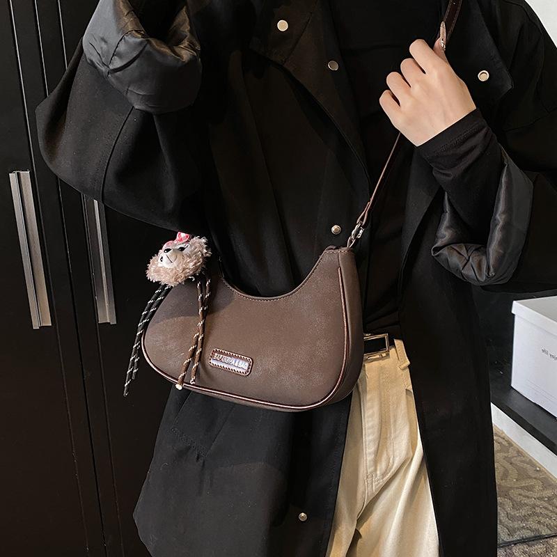 Niche design bag women's large capacity 2025 new autumn and winter retro shoulder underarm messenger bag commuter dumpling bag