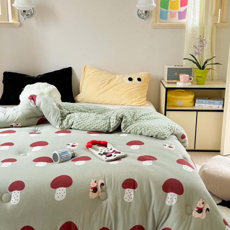 

Zile Kids Knitted Minky Dot Warm Comforter, 150x200cm