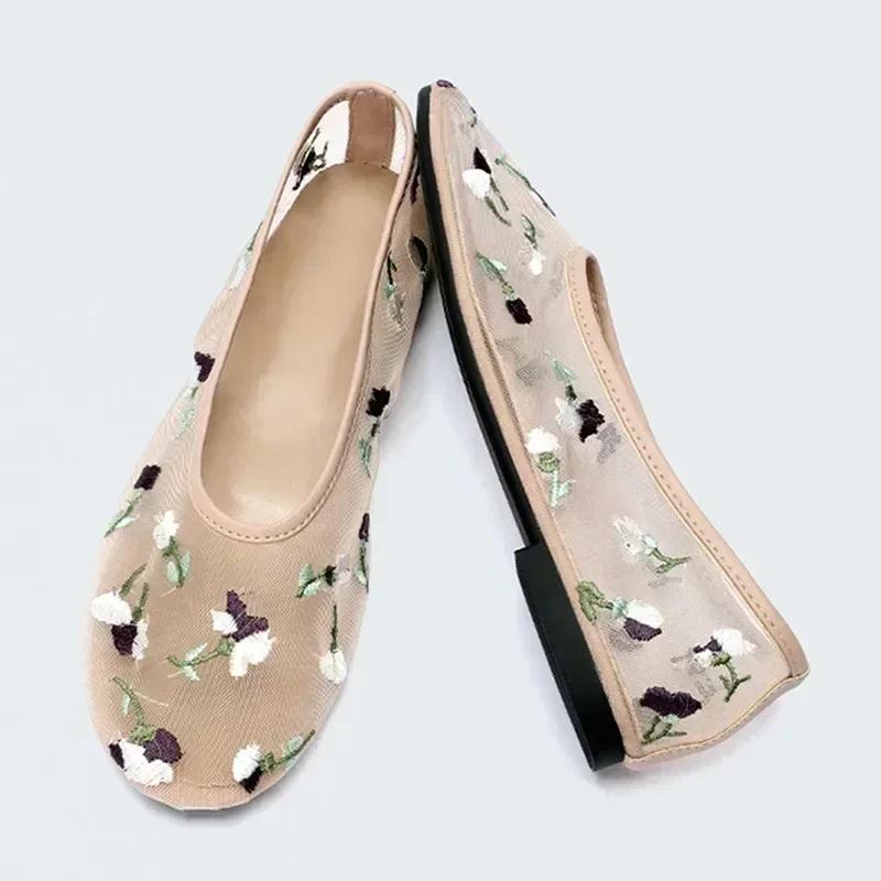 Fashion Hand Embroidered Flowers Designer Mesh Hollow Flats Ballet Shoes Women Summer Light Breathable Mary Jane Shoe Elegant Mules Shoe
