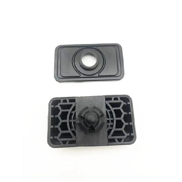 Car Jack Pad Under Car Support Pad Lifting For Mercedes Benz W164 ML350 X164 GL450 W251 R350 W221 S300 S350 OE; A1646900509