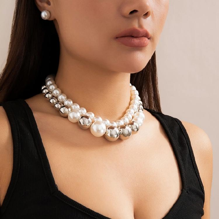 Eye Catching Large Bead Necklace Zinc Alloy Materials Clavicle Chain Accessories For Layering And Gifting