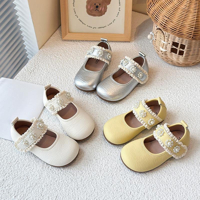 Kids Princess Shoes Round Toes Sweet Pearls Girls Leather Shoes Soft Sole 2025 New Fashion Children Dance Shoes Lace Flats Trend