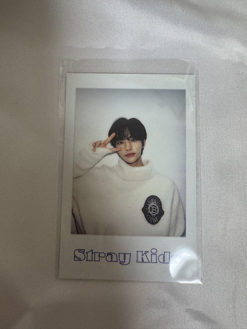 

[USED] Stray Kids 2022 Season s Greetings Polaroid