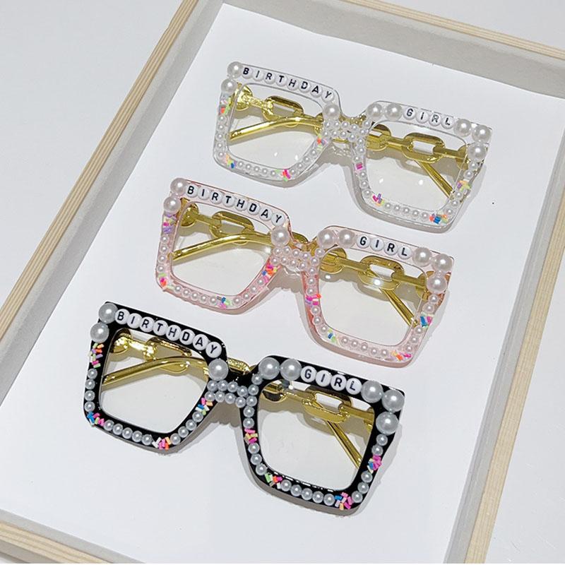 Occhiali da Sole Quadrati Vintage di Lusso con Montatura Grande Perle Donna Ragazza Compleanno Punk Popolari Oversize Carini Rosa