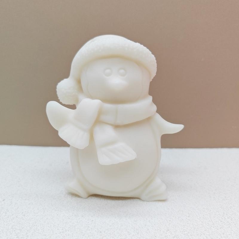 Stylish Handmade Soap and Candle Crafting Penguins Silicone Mould Flexible Home Decoration Supplies for Art Projects