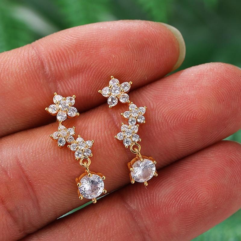 Details about Sparkling Round Cubic Zirconia Flower Ring Women Wedding Jewelry 14K Gold Plated Details about Sparkling Round Cubic Zirconia Flower Ring Women Wedding Jewelry 14K Gold Plated
