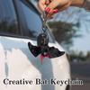 Kreativer Fledermaus-Schlüsselanhänger mit herzförmiger Klammer Weiches PVC-Material Leichte Fledermaus-Figur Schlüsselhalter Taschenanhänger für den täglichen Gebrauch