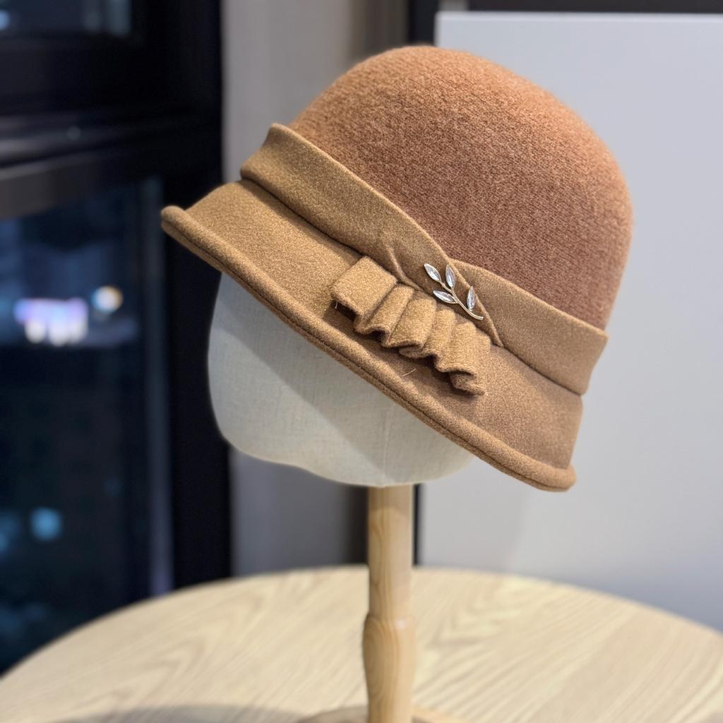 New Woolen Hat for Women Autumn and Winter Face Showing Top Hat Hepburn Style French Elegant Retro Fisherman Hat Basin Hat
