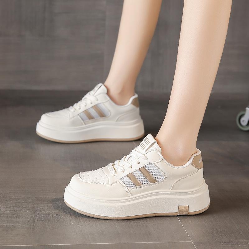 New Spring Outer White Shoes Women's Platform Popular Versatile Angola Wear 2025 Red Muffin Casual Sports Board Shoes