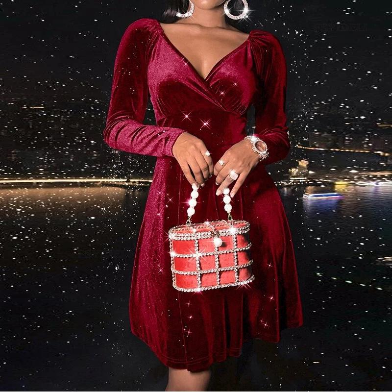 2026 New Women's Velvet Bodycon Dress, V-Neck Long Sleeve Short Cocktail Dress with Waist Cinching, Sexy Holiday & Party Velvet Gown