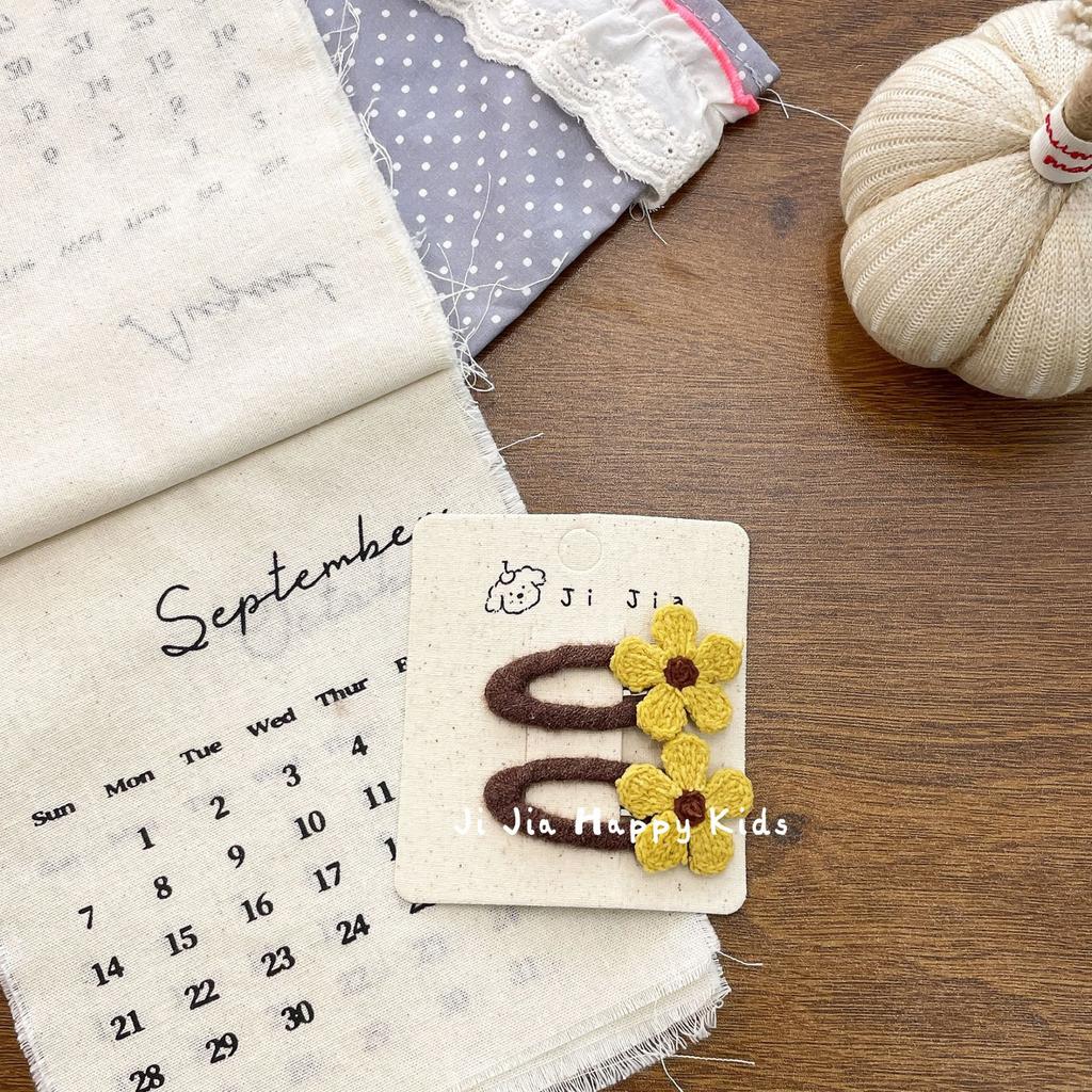 2pcs/set Hand-Knitted Triangle Hair Clips Floral Yarn BB Clips for Girls Autumn Winter Baby Hair Accessories Soft Fringe Clips