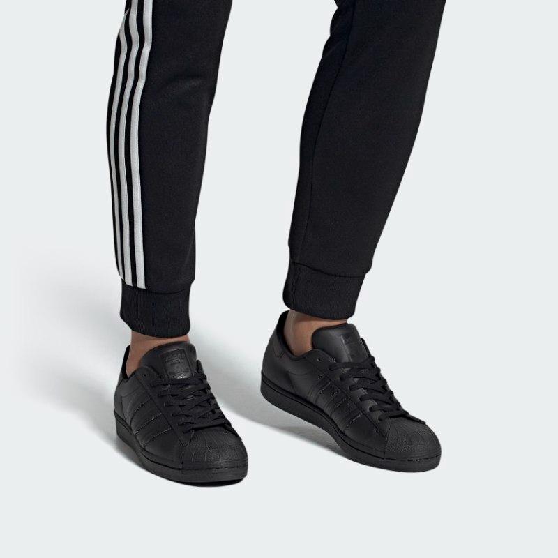 Adidas Superstar 'All Black' Sneakers EG4957