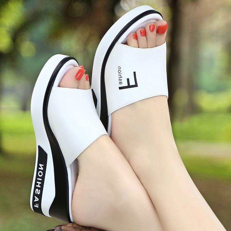 2025 New Arrival Women wedge Flip Flops Lightweight Beach Slippers High Quality PU Leather Zapatos De Mujer Woman Sandal