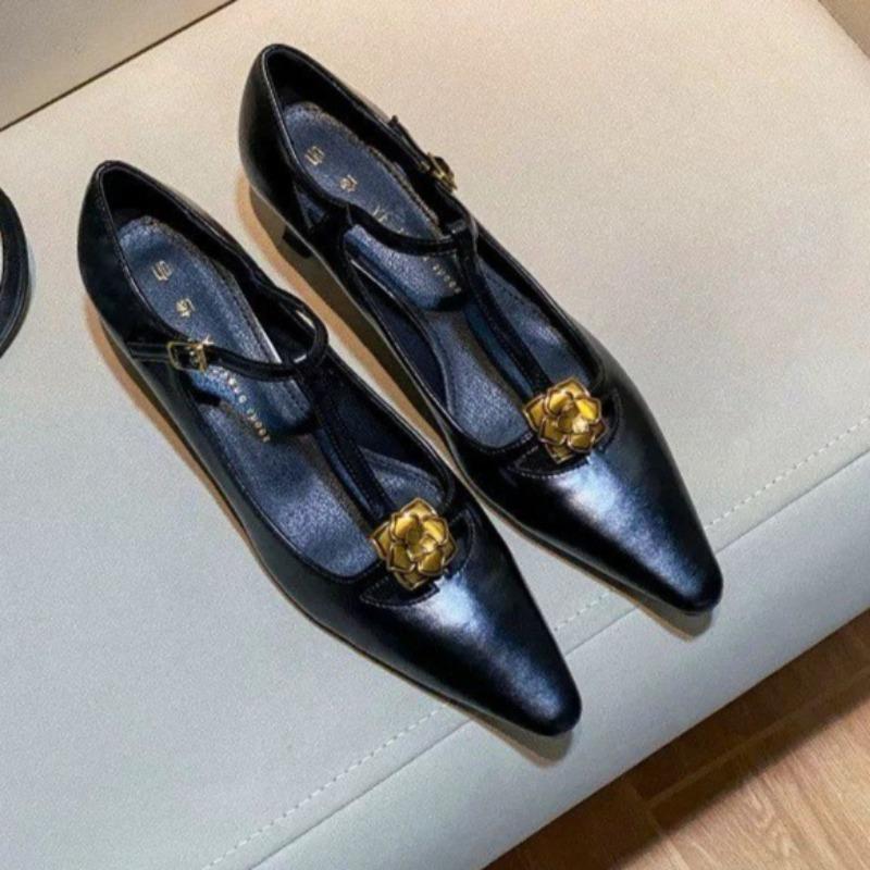 Móda Podzim Nové Boty na tenkém podpatku Dámské špičaté mělké boty s kovovou květinou Protiskluzové Nízké boty odolné proti opotřebení