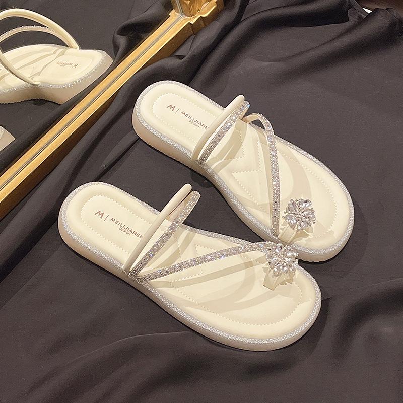 

Французский набор шлепанцев с плоской подошвой и открытым носком для женской летней носки 2025 новый мягкоподошвенный юбочный горный хрусталь приморские сандалии 40 бежевый